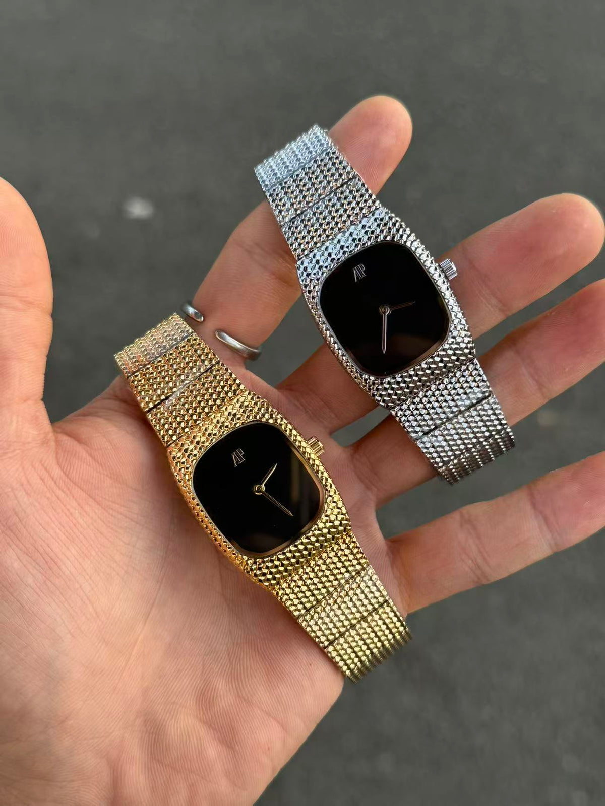 Audemars Piguet Black Dial Mesh Bracelet Watch – Gold Tone / Silver Tone