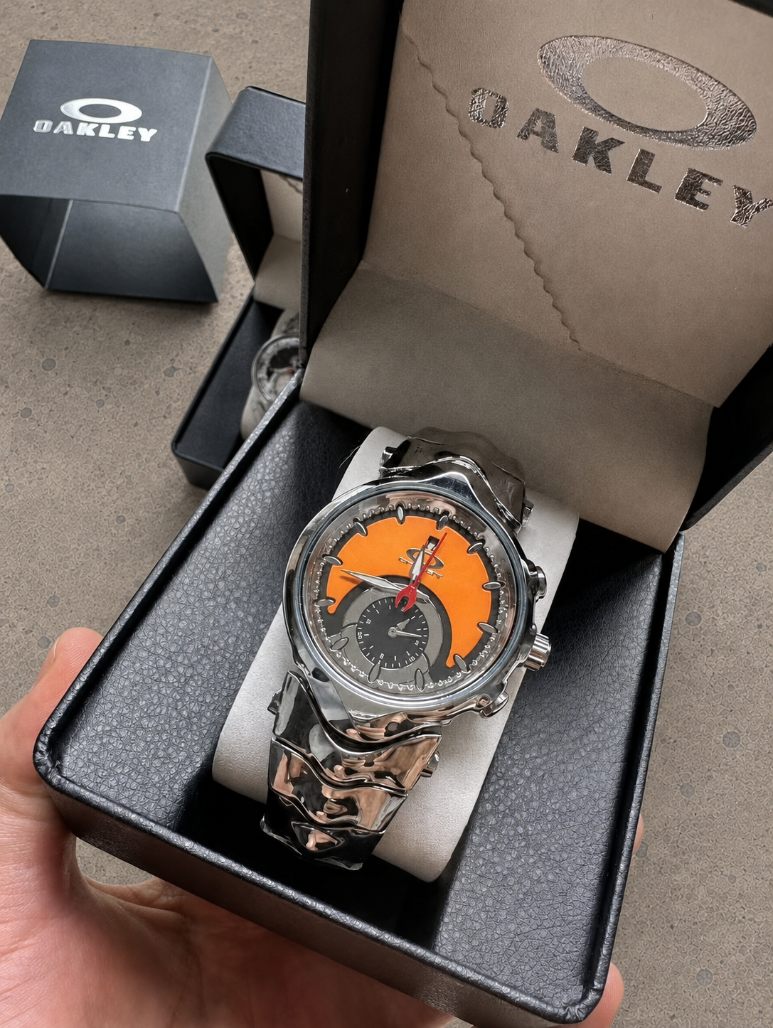 Oakley Judge 1.0 Vintage Chronograph Watch