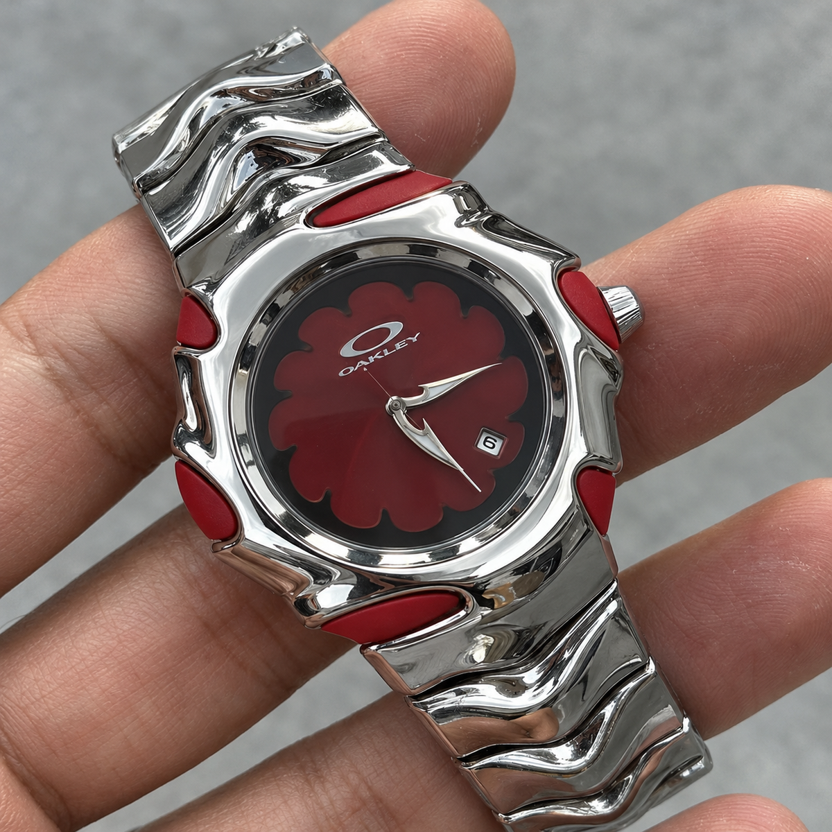 Oakley Y2K Red Flower Blade Watch – Silver