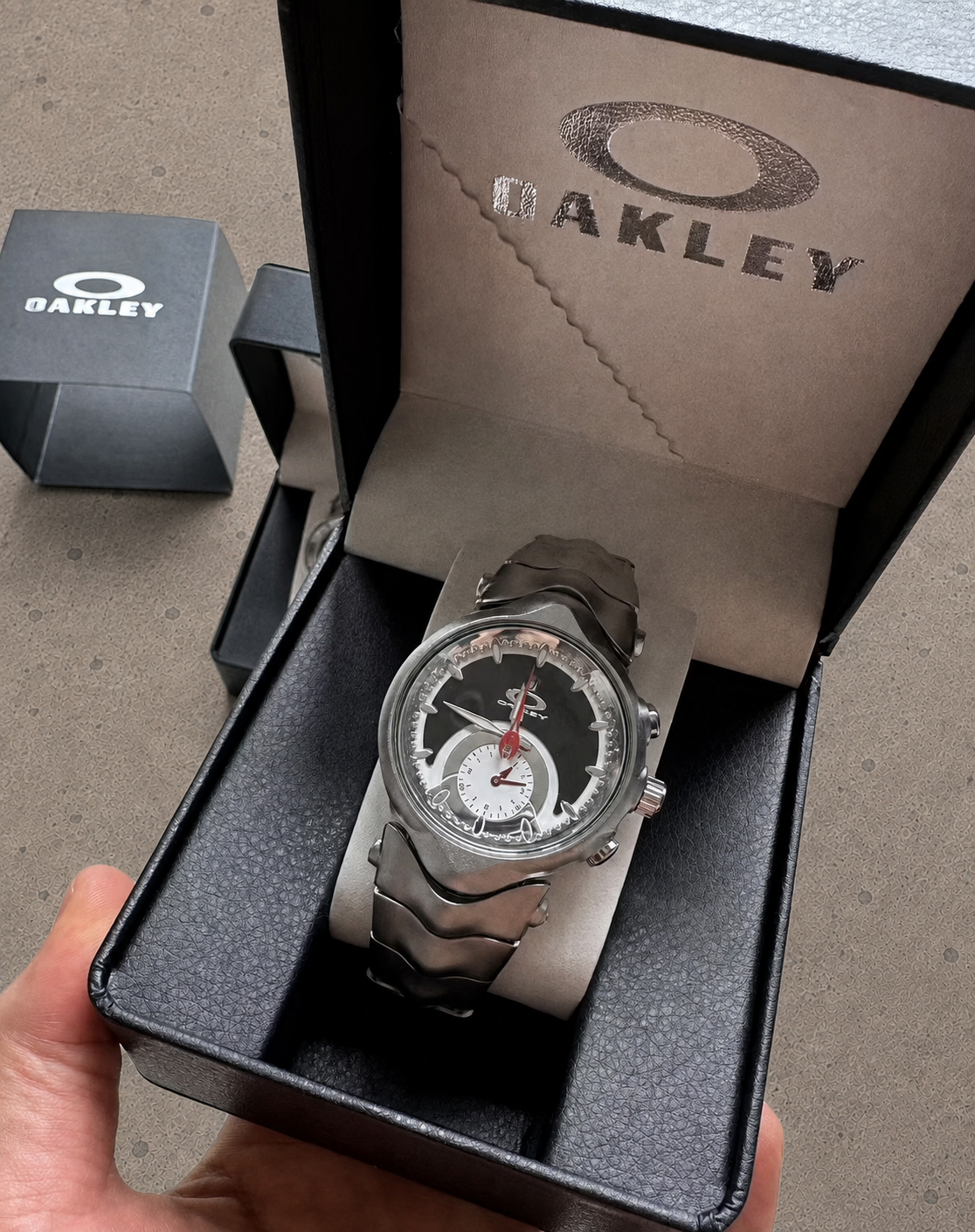 Oakley Judge 1.0 Vintage Chronograph Watch