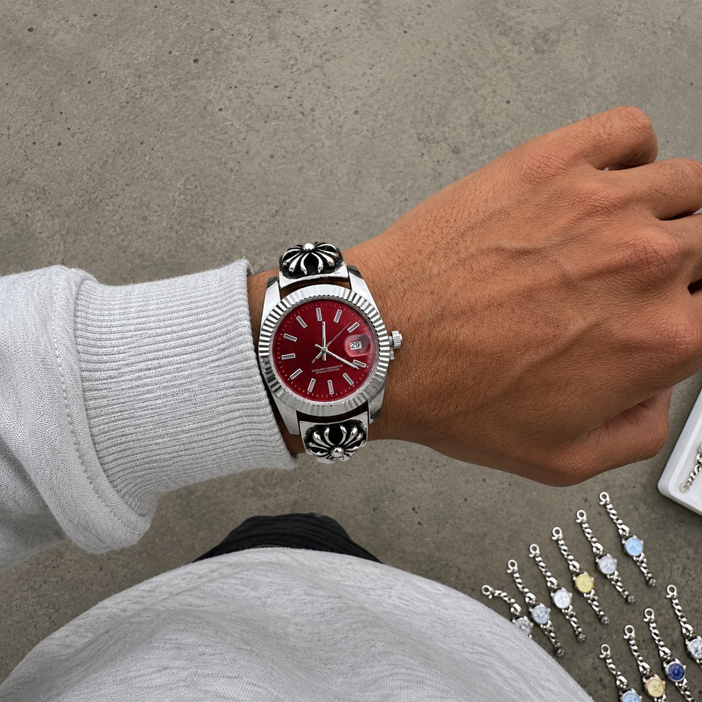 Vintage Floral Bracelet Watch – 36mm Japanese Quartz Stainless Steel Watch (Red Dial)