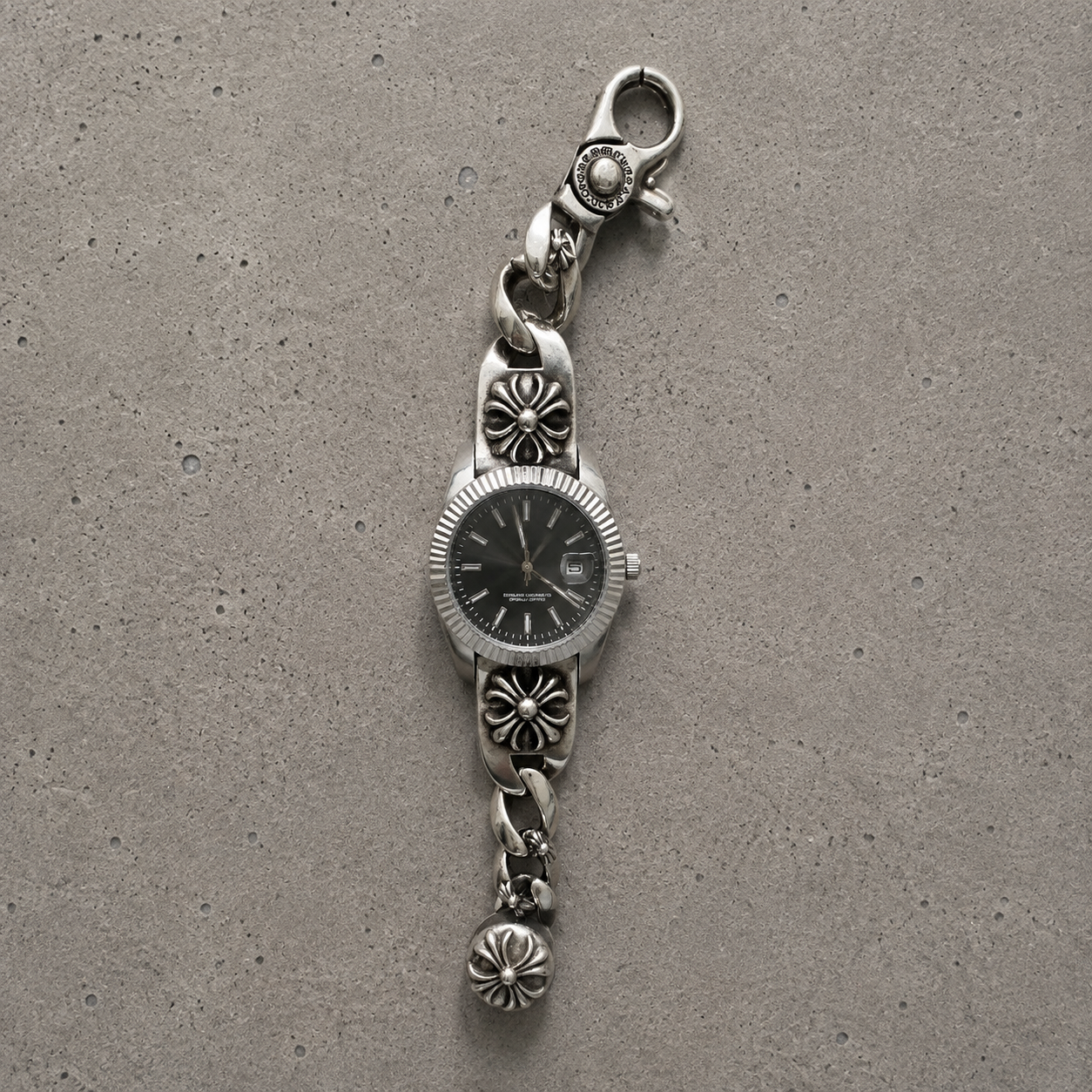 Vintage Floral Bracelet Watch – 36mm Japanese Quartz Stainless Steel Watch (Black Dial)