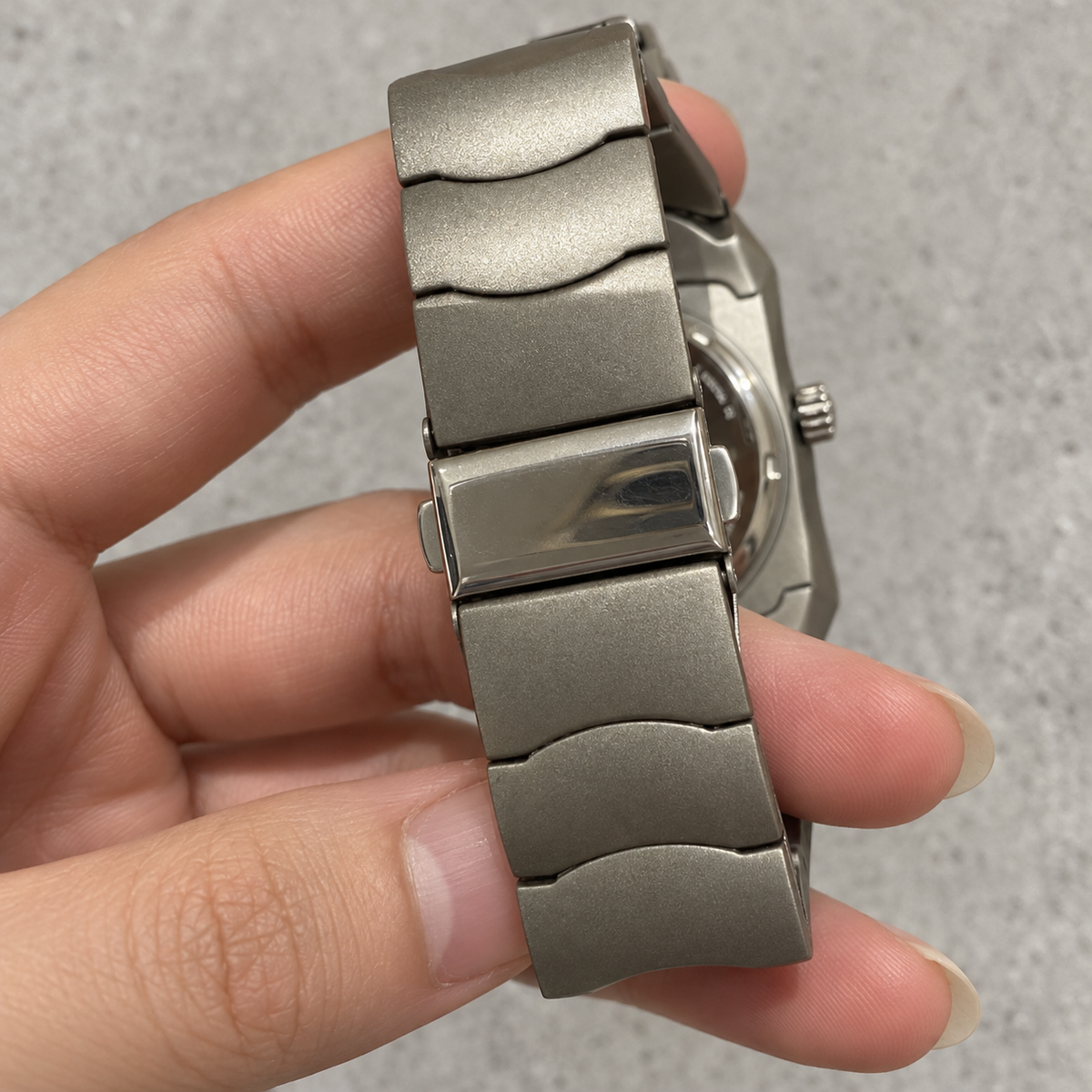 Oakley Time Bomb Titanium Watch – Yellow Dial
